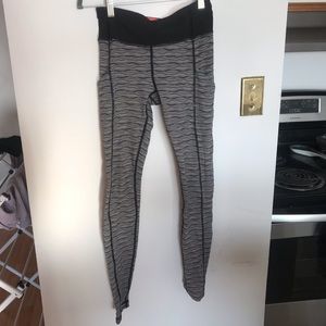 Lululemon leggings, size 4